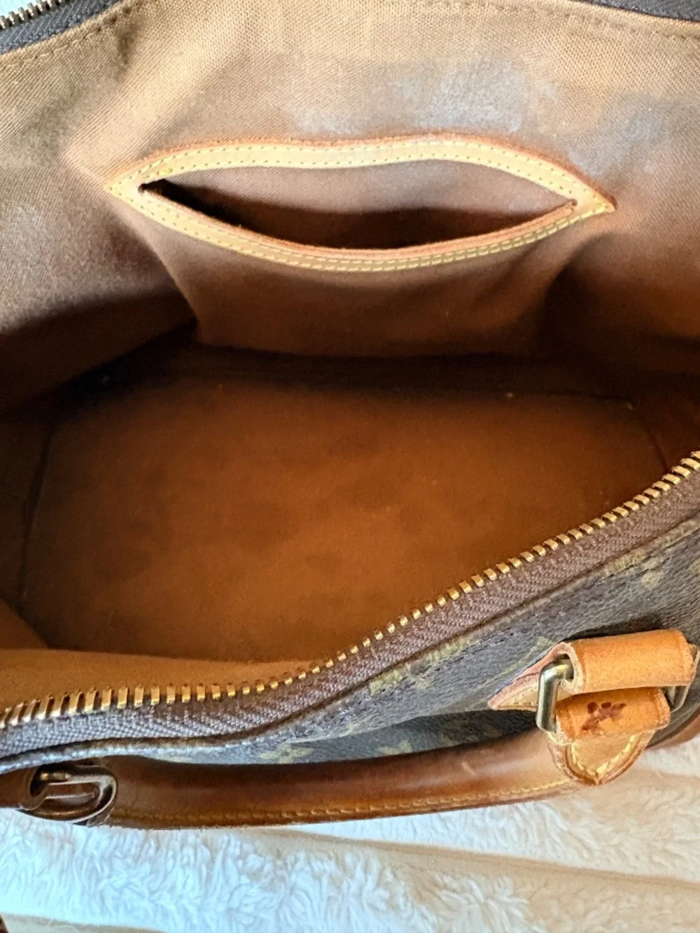 Authentic Louis Vuitton Vintage Alma PM Monogram Satchel 1994 Made in France